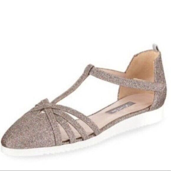 Sarah Jessica Parker womans silver glittery sandals 6 BoxE - Picture 1 of 8